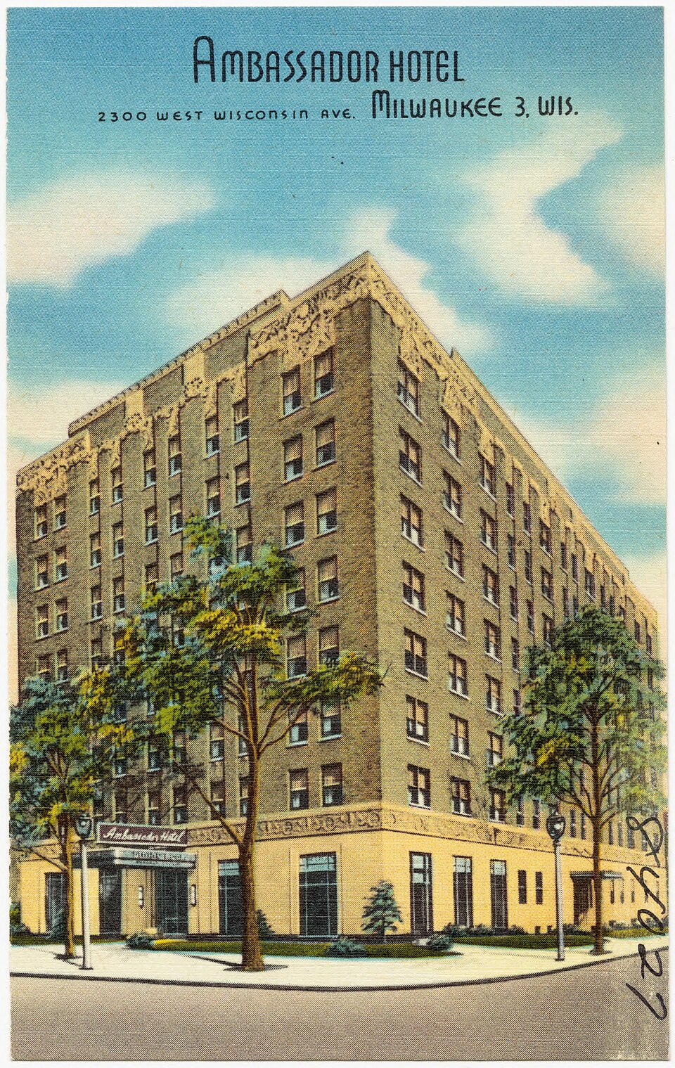 A historical postcard of Milwaukee's Ambassador Hotel, dated approximately 1930–1945 by the source archive. The card predates Steven Tuomi's disappearance by decades.